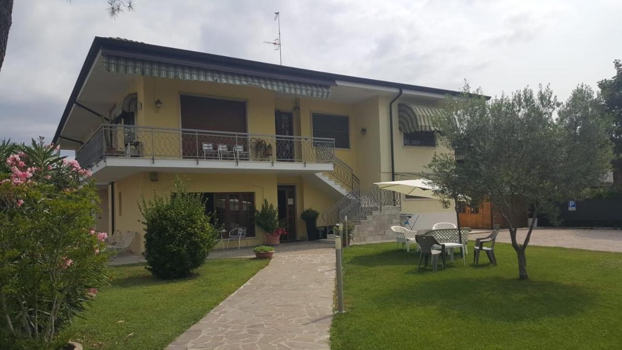 Appartamento Il Melograno Peschiera del Garda Exterior foto